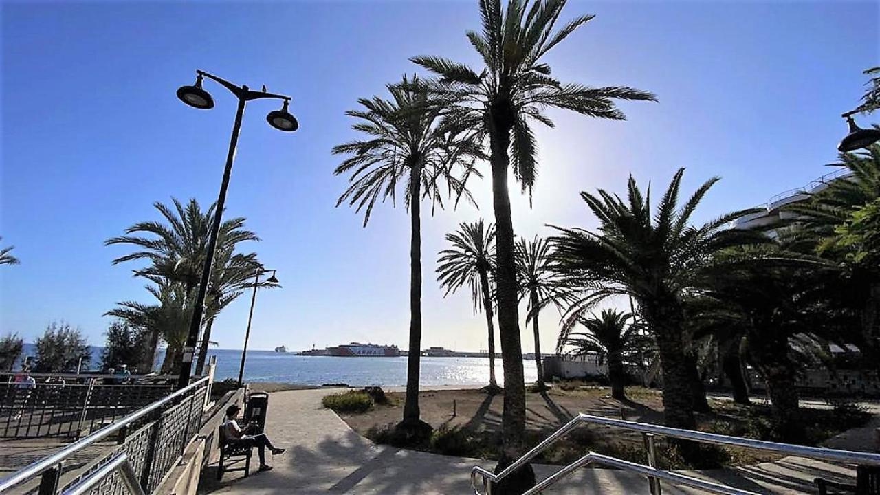 Enjoy The Sea And Pool In Playa De Las Americas Εξωτερικό φωτογραφία